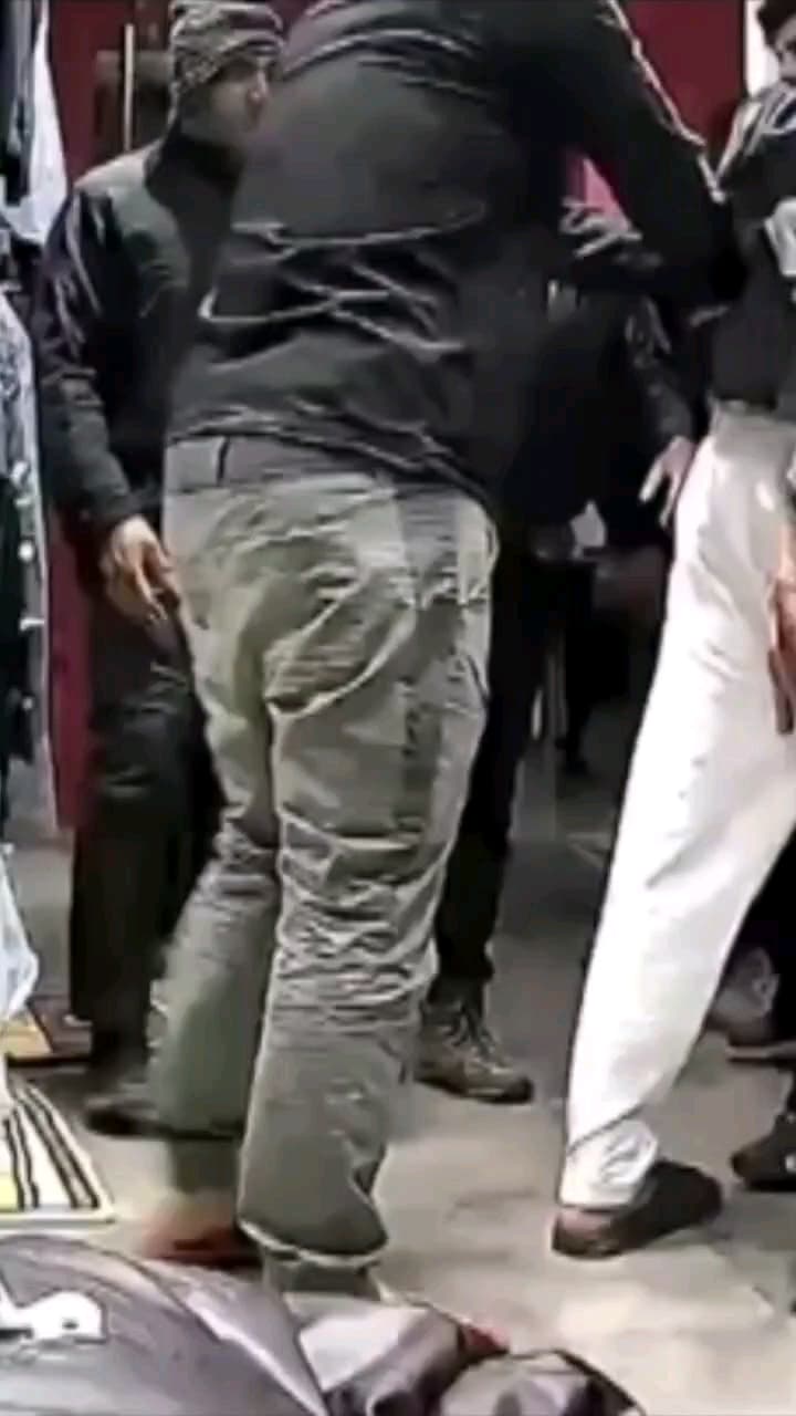 Elvish yadav vs maxtern meme template