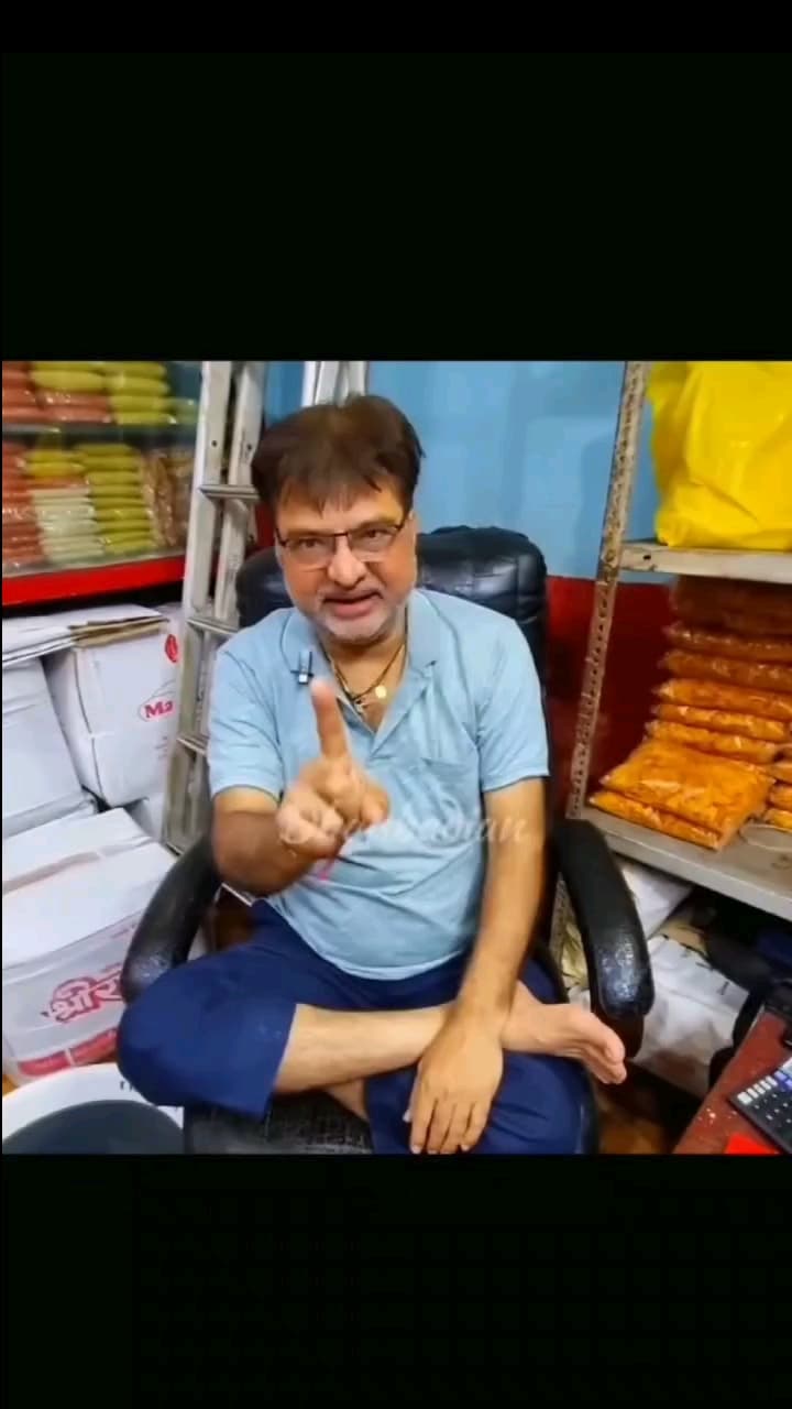 Kolkata angry kachori wala meme template