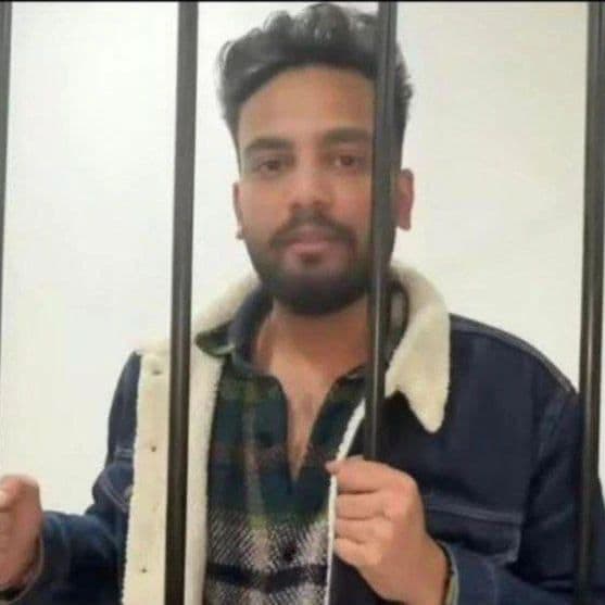Elvish Yadav in jail meme template